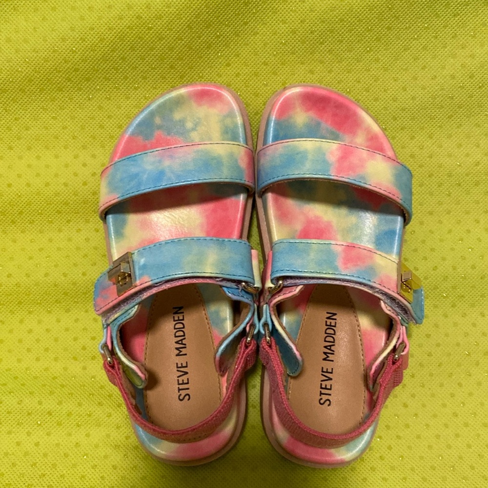 Steve Madden Sandals!